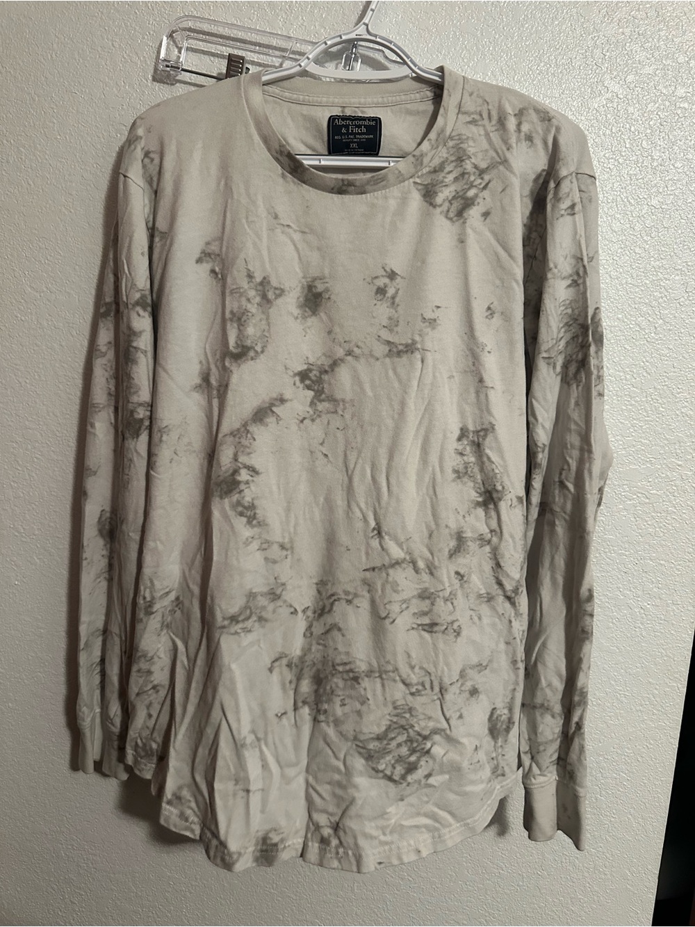 Abercrombie & Fitch Men’s Long-Sleeve Tie-Dye Crewneck Shirt - white/Gray